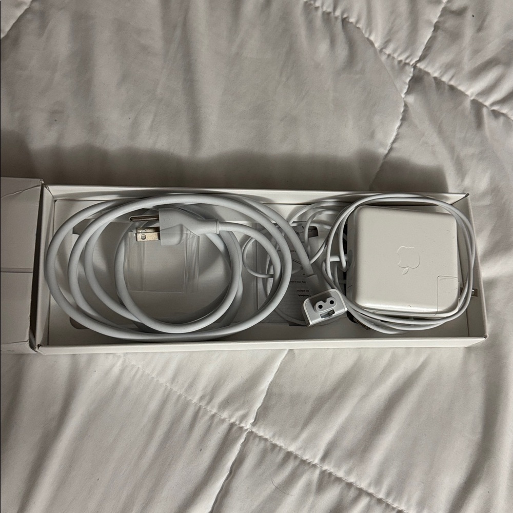 Apple 85W magsafe 2 power adapter